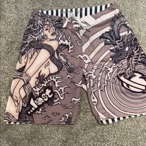 Men’s board shorts